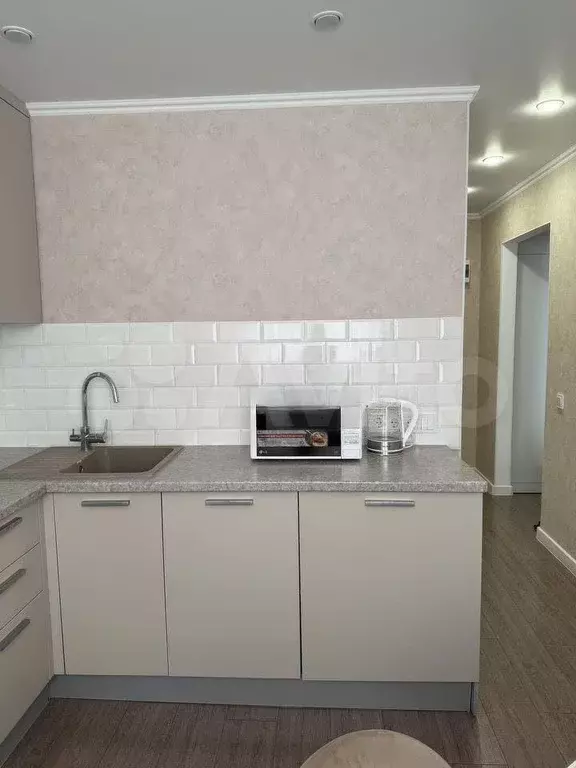 2-к. квартира, 50 м, 8/9 эт. - Фото 1