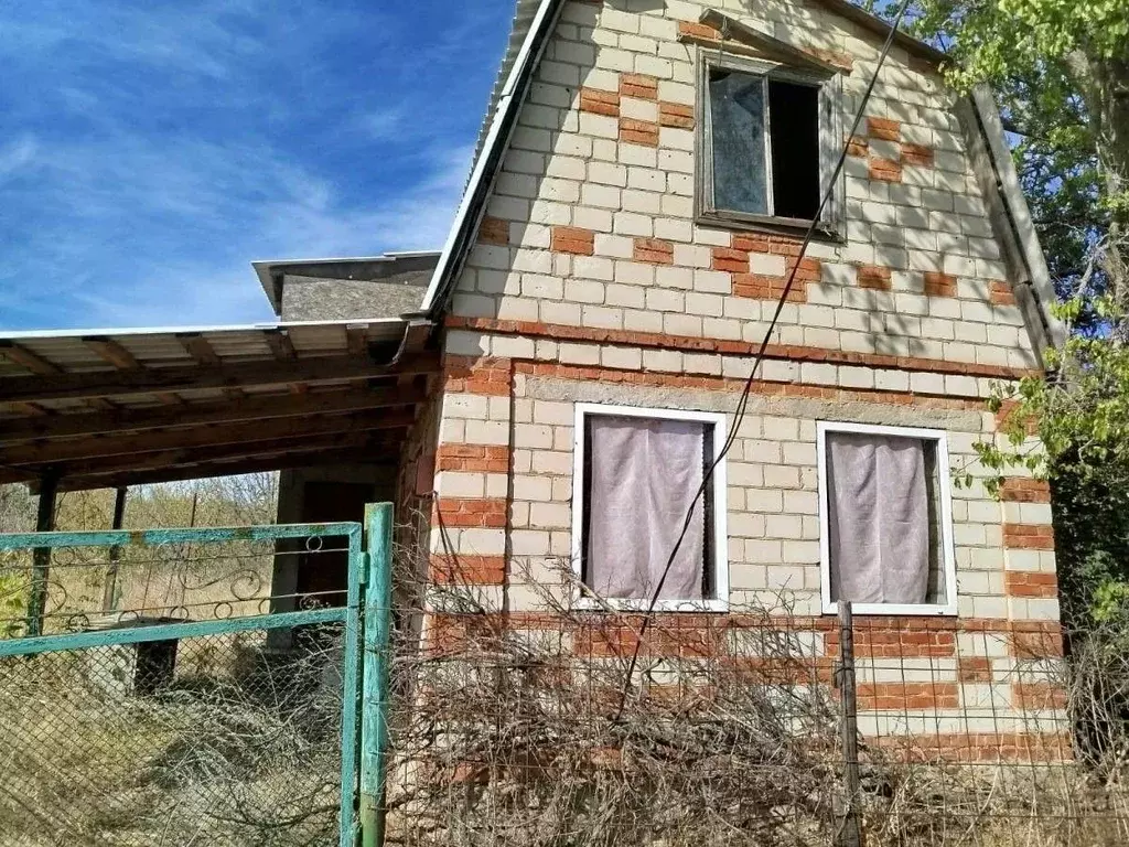 Дом в Ростовская область, Каменск-Шахтинский Изобильный СНТ, ул. ... - Фото 0