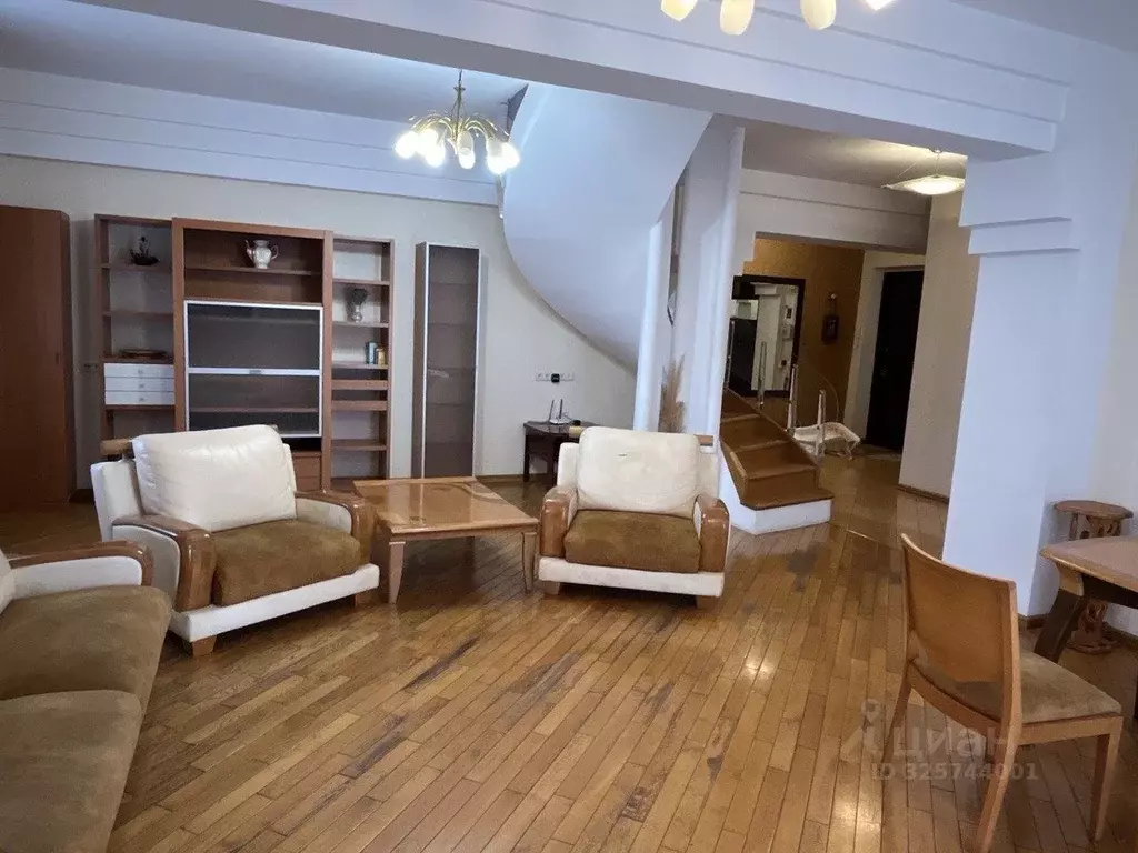 5-к кв. Севастополь ул. Гоголя, 26А (165.0 м) - Фото 1