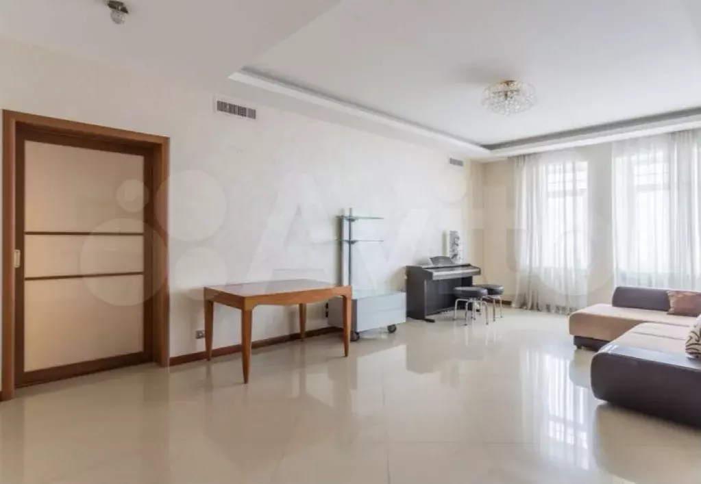 4-к. квартира, 140 м, 5/6 эт. - Фото 1