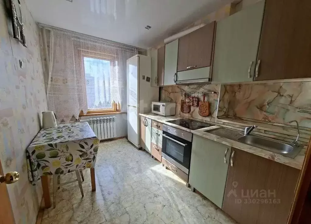 2-к кв. Алтайский край, Барнаул ул. 50 лет СССР, 27 (43.6 м) - Фото 0