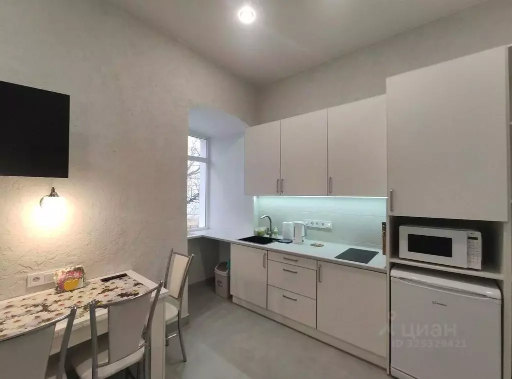 Студия Крым, Керчь ул. Айвазовского, 40 (27.0 м) - Фото 1