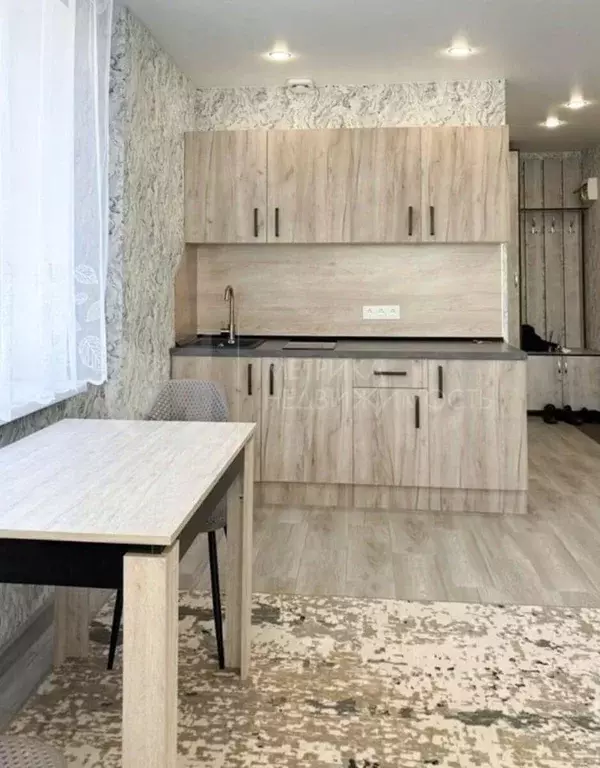 Студия Тюменская область, Тюмень ул. Тимофея Чаркова, 28 (20.7 м) - Фото 1
