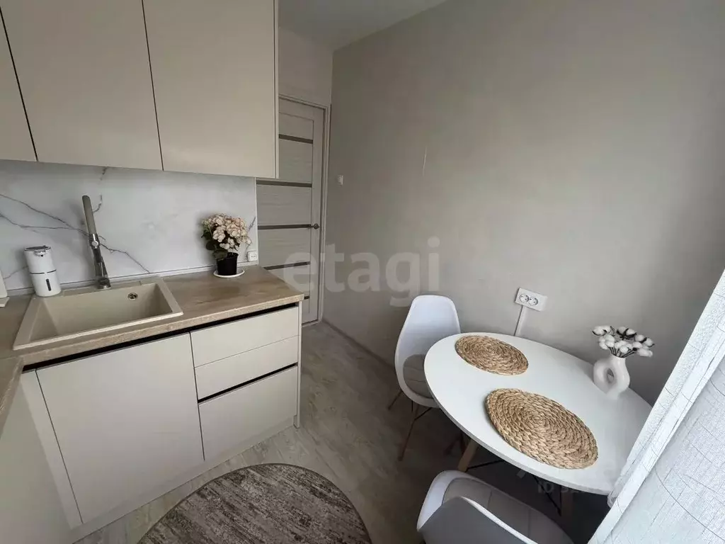 2-к кв. Калмыкия, Элиста 4-й мкр, 10 (44.1 м) - Фото 1