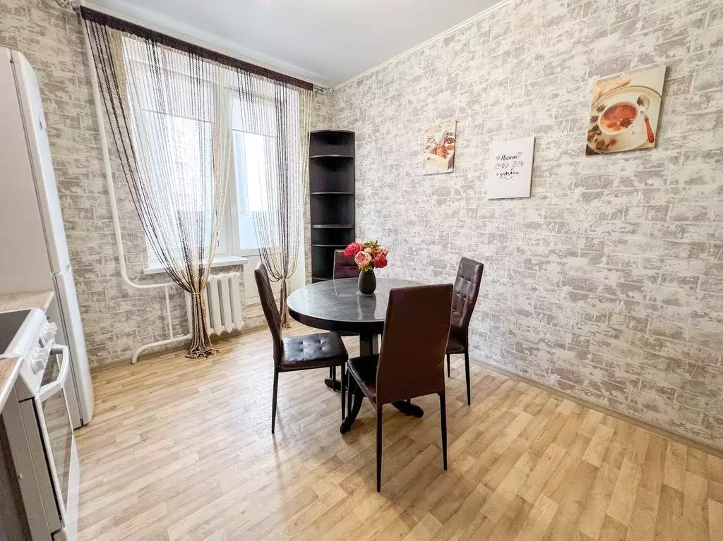 Продаётся 2-к квартира, 64.9 м - Фото 1