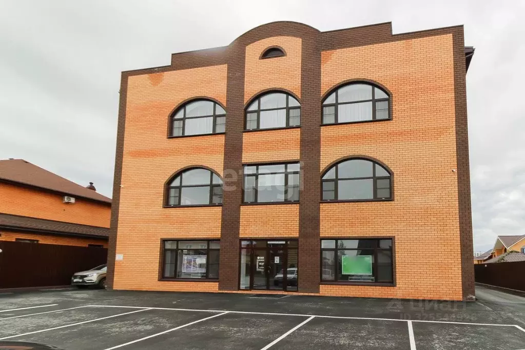 Помещение свободного назначения в Тюменская область, Тюмень ул. ... - Фото 1