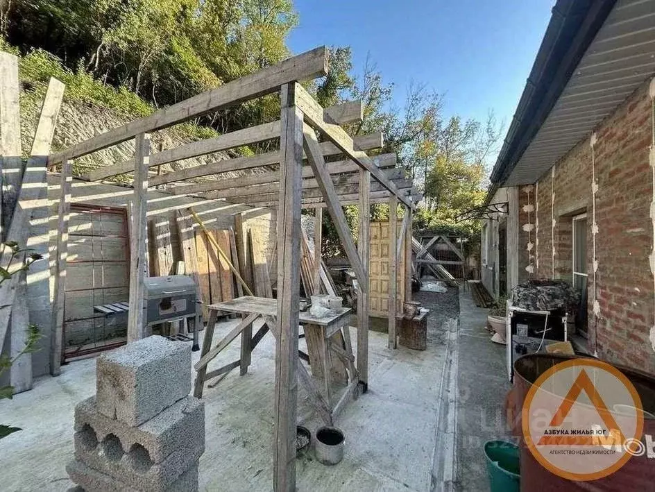 Дом в Краснодарский край, Туапсинский муниципальный округ, с. ... - Фото 2