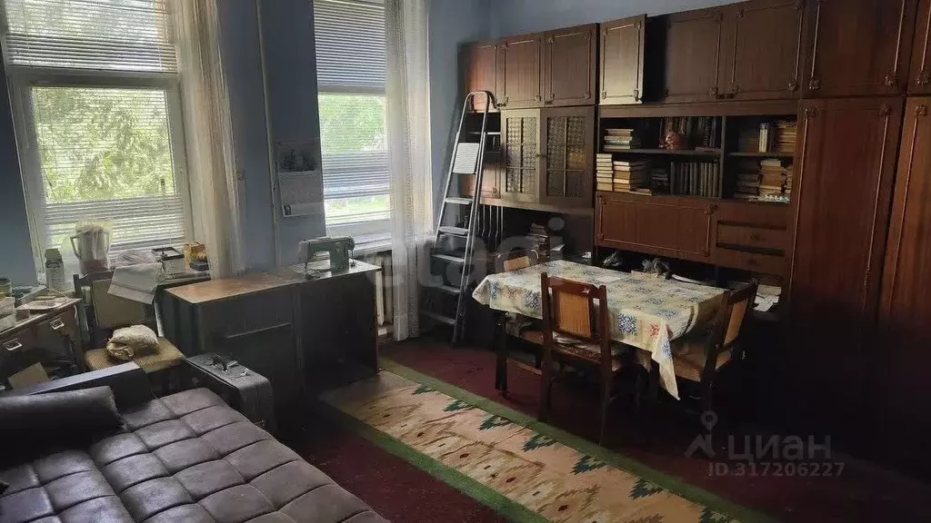 2-к кв. Крым, Симферополь ул. Батурина (54.9 м) - Фото 0