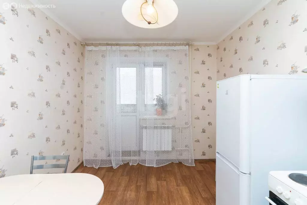 1-комнатная квартира: Тюмень, улица Николая Зелинского, 5 (42.2 м) - Фото 2