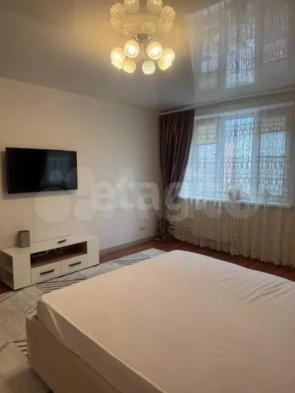 1-к. квартира, 42,3 м, 10/17 эт. - Фото 1