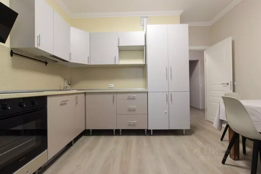 3-к кв. Санкт-Петербург ул. Среднерогатская, 13к2 (69.62 м) - Фото 1