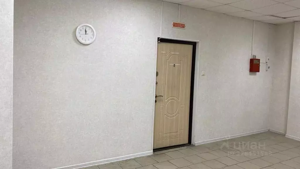 Офис в Белгородская область, Старый Оскол Буденного мкр, 16 (30 м) - Фото 1