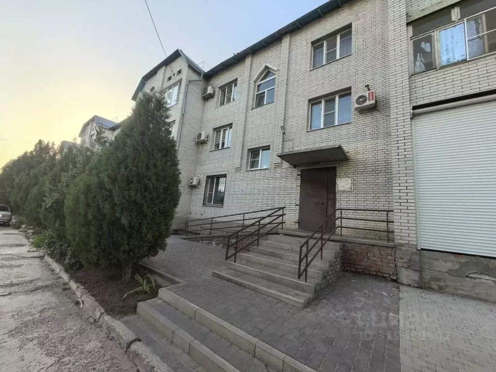 3-к кв. Ростовская область, Сальск Магистральная ул., 6 (87.9 м) - Фото 0