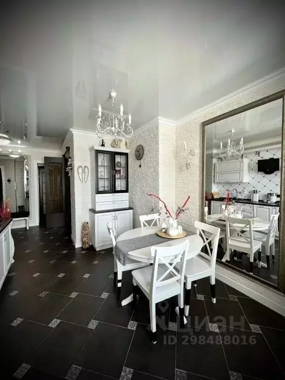 2-к кв. Татарстан, Казань ул. Марселя Салимжанова, 23 (78.0 м) - Фото 0