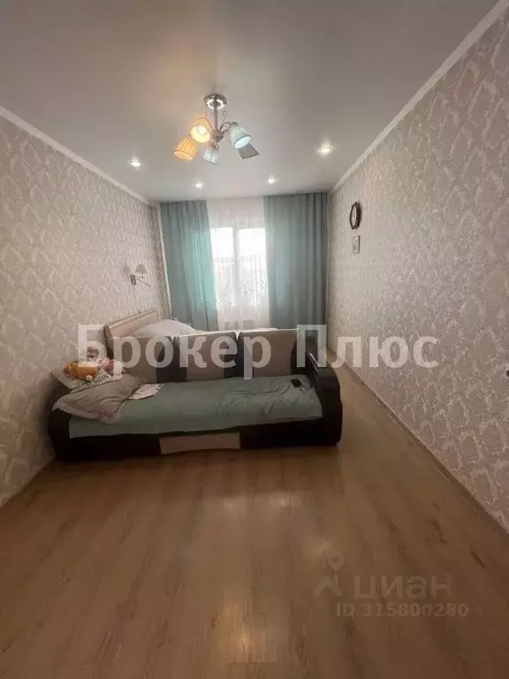 1-к кв. Хакасия, Абакан просп. Ленина, 49 (38.0 м) - Фото 1
