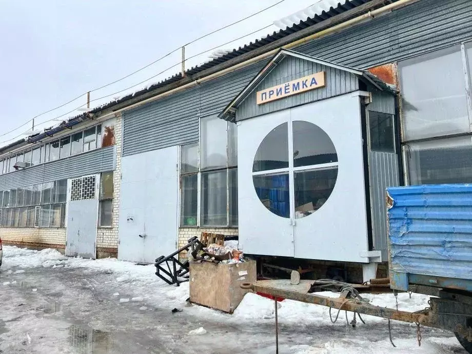 Помещение свободного назначения в Саратовская область, Саратов тракт ... - Фото 1