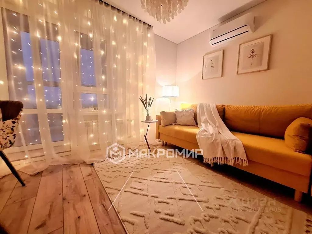 1-к кв. Брянская область, Брянск ул. Братьев Ткачевых, 15 (45.0 м) - Фото 1