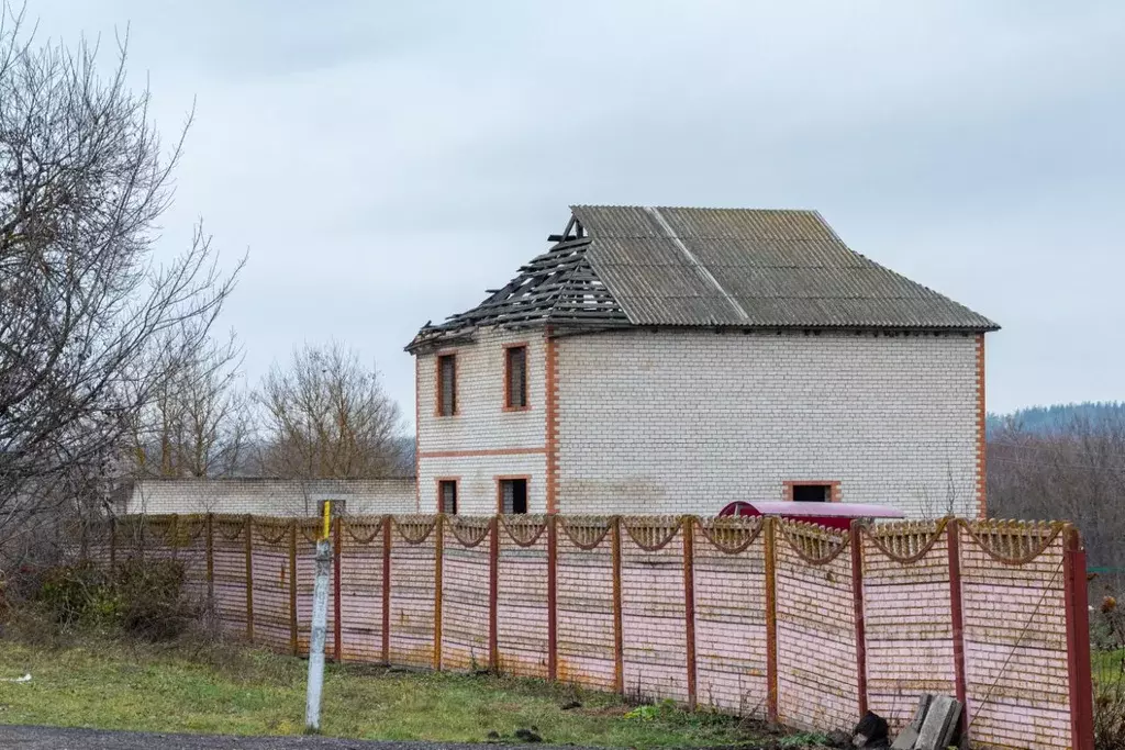 Помещение свободного назначения в Орловская область, Кромской район, ... - Фото 0