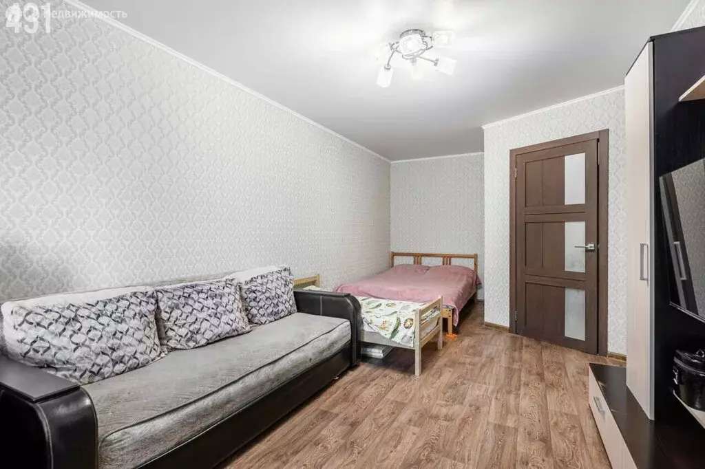 1-комнатная квартира: Казань, улица Зур Урам, 7А (35 м) - Фото 2