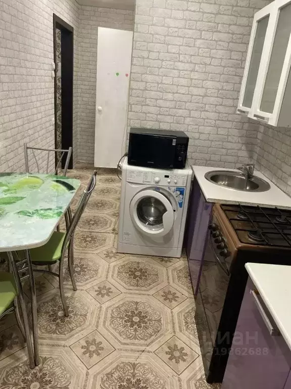 2-к кв. Саратовская область, Саратов Тульская ул., 43 (45.0 м) - Фото 2