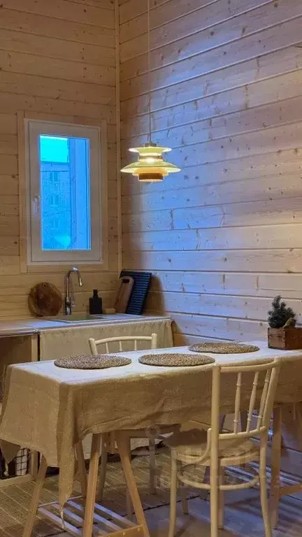 1-к кв. Карелия, Сортавала Октябрьская ул., 8 (21.0 м) - Фото 0