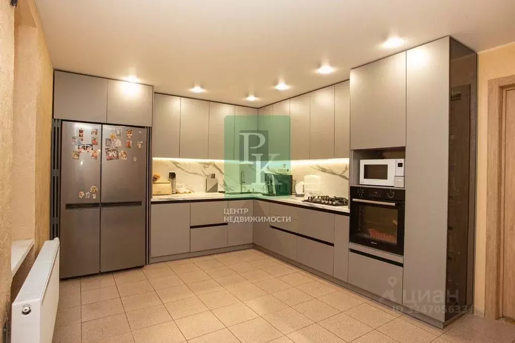 Дом в Крым, Бахчисарайский район, с. Вилино ул. Ленина, 227 (326 м) - Фото 1