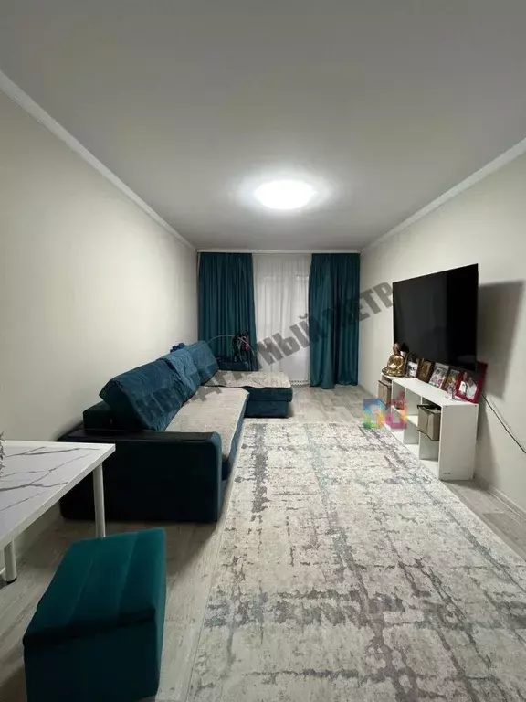 3-к кв. Калмыкия, Элиста 2-й мкр, 18 (65.4 м) - Фото 1