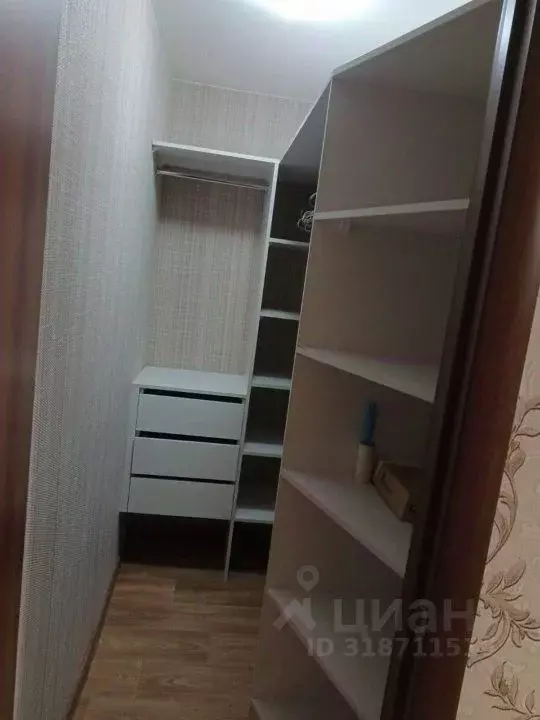 2-к кв. Омская область, Омск Спортивный проезд, 11 (42.0 м) - Фото 1