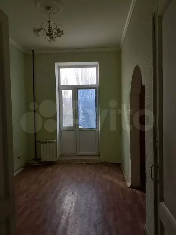 Комната 24 м в 4-к., 4/4 эт. - Фото 0