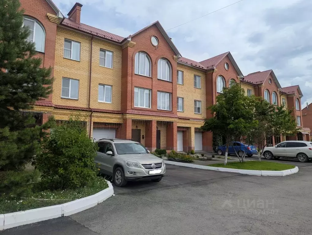 Таунхаус в Челябинская область, Копейск пос. Октябрьский, Премьера ... - Фото 1