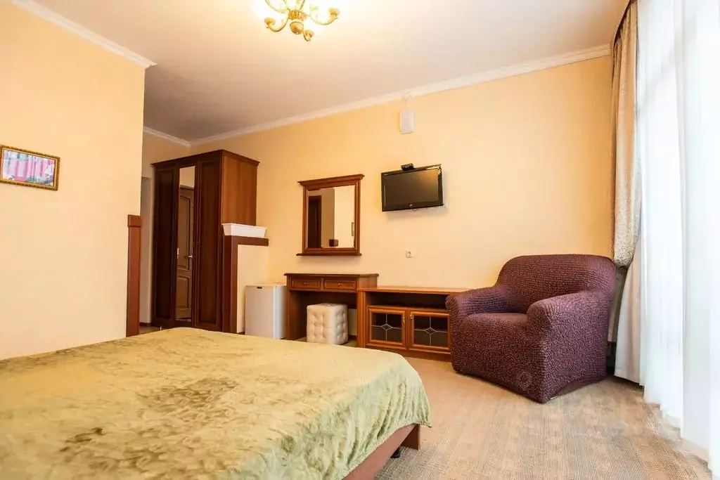 Комната Крым, Феодосия наб. Черноморская, 2 - Фото 1