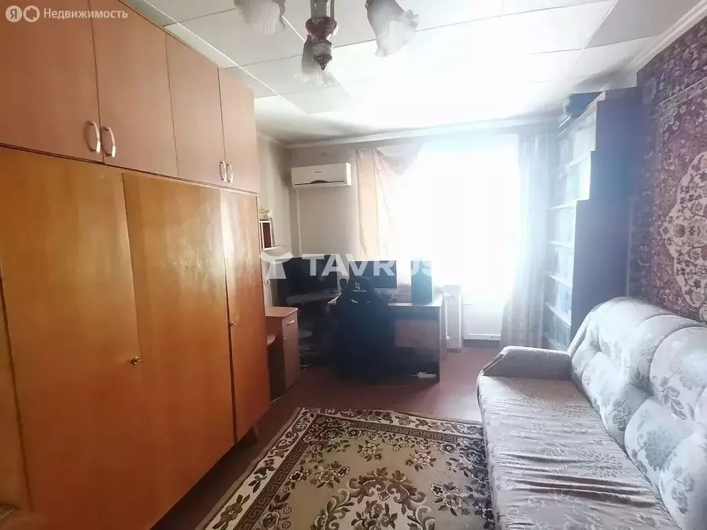 2-комнатная квартира: Симферополь, улица Маршала Советского Союза ... - Фото 2
