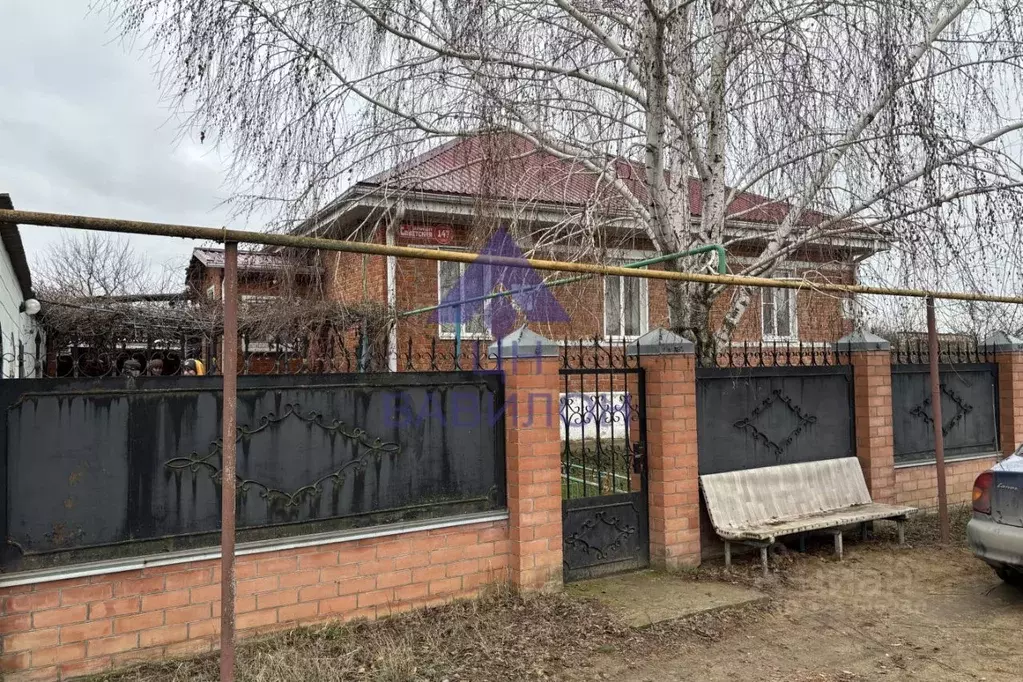 Дом в Ростовская область, Цимлянский район, Лозновское с/пос, Лозной ... - Фото 1