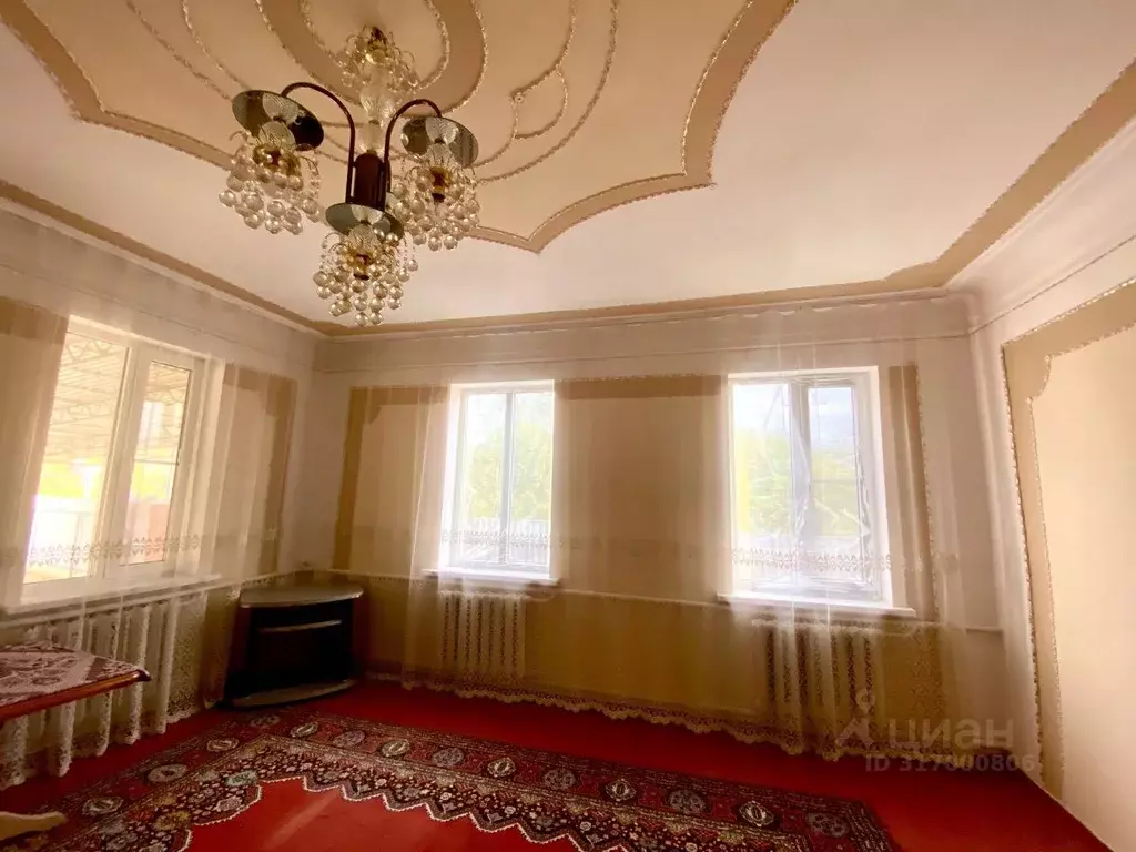 Дом в Краснодарский край, Лабинск ул. Шаумяна (140 м) - Фото 1