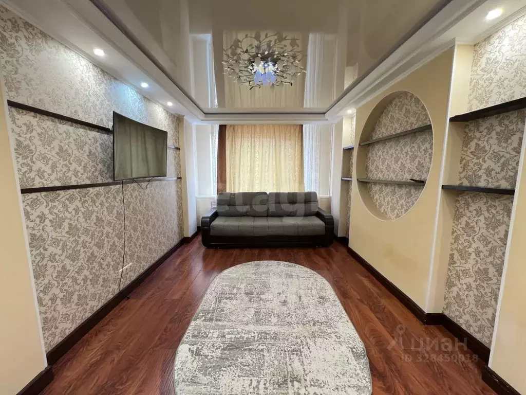 2-к кв. Ямало-Ненецкий АО, Новый Уренгой Восточный мкр, 1/6 (54.0 м) - Фото 1