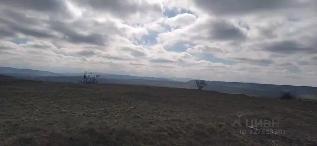 Участок в Крым, Симферопольский район, Чистенское с/пос, с. Камышинка  ... - Фото 1