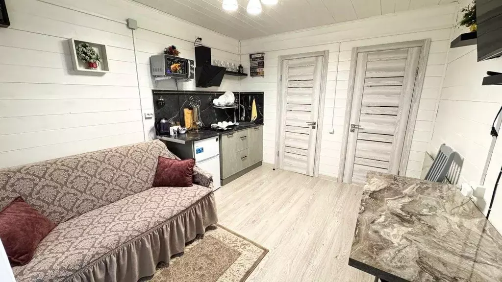 Дом в Карачаево-Черкесия, Зеленчукский район, с. Архыз ул. Банковская, ... - Фото 2