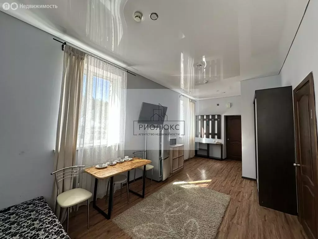 3-комнатная квартира: село Новоабзаково, Горнолыжная улица, 28 (42 м) - Фото 1