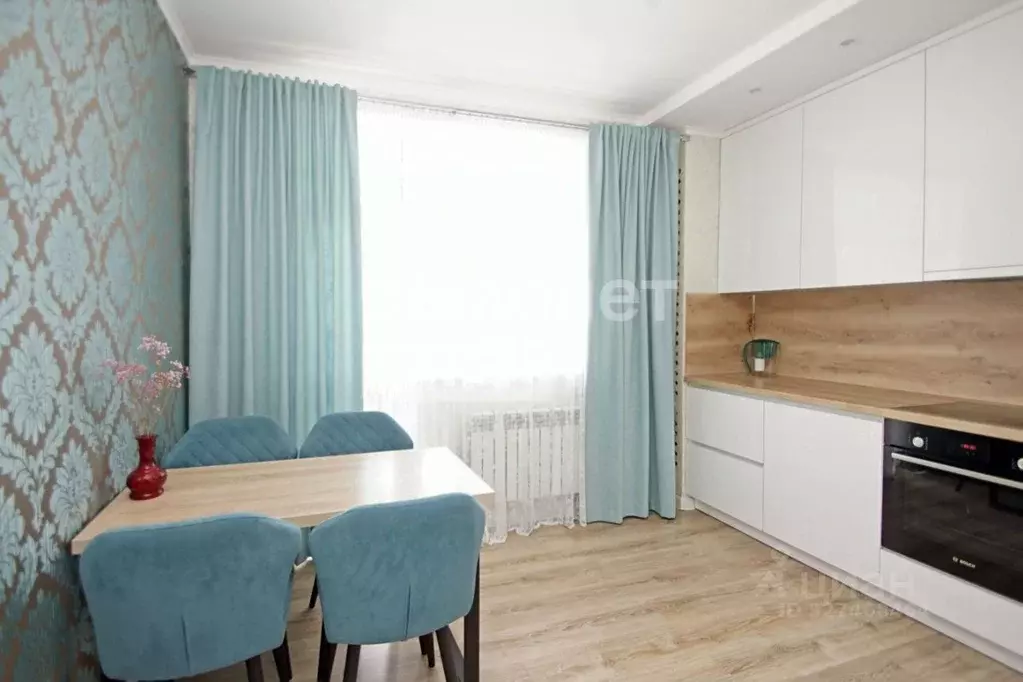 2-к кв. Омская область, Омск ул. Красный Путь, 137/2 (58.7 м) - Фото 2