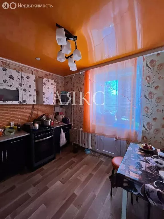 2-комнатная квартира: Ишимбай, улица Чкалова, 5А (52 м) - Фото 1