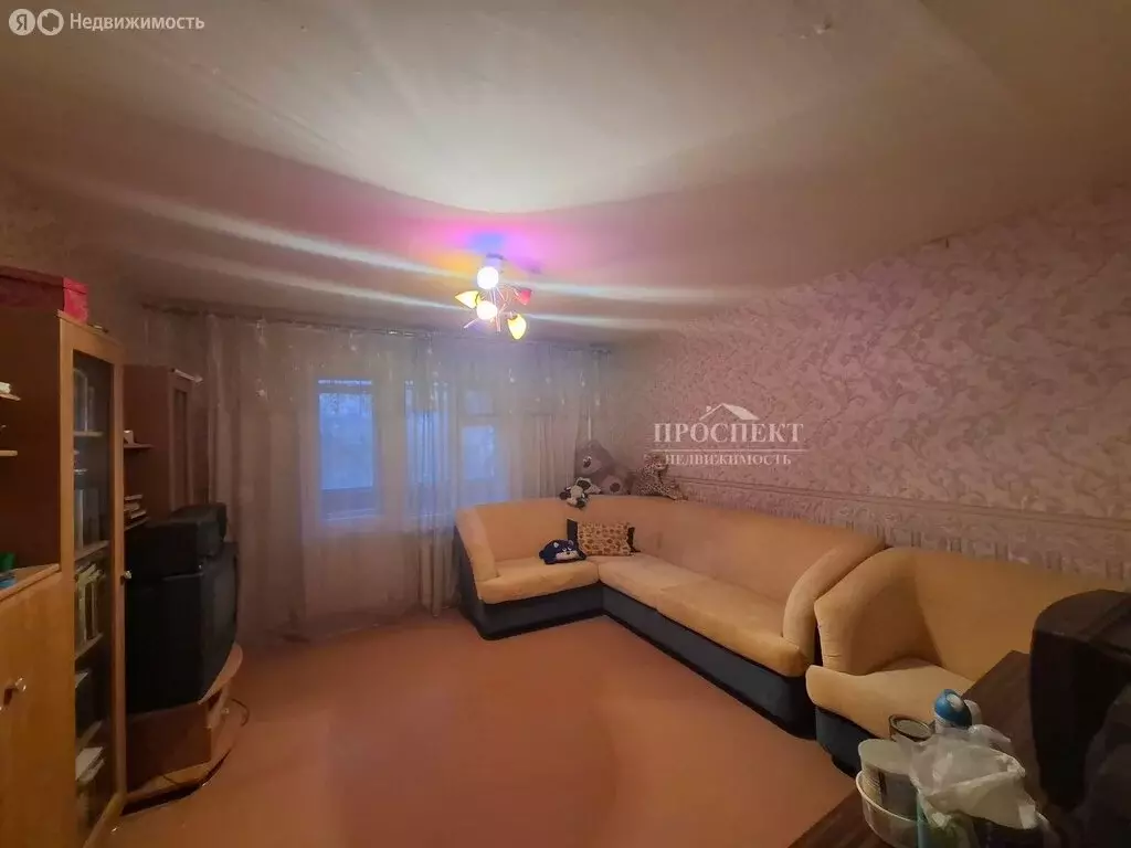 2-комнатная квартира: Ухта, Пионергорский проезд, 10 (49.7 м) - Фото 2