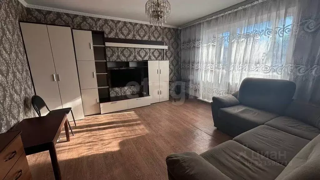 2-к кв. Красноярский край, Красноярск Взлетная ул., 18 (56.0 м) - Фото 1