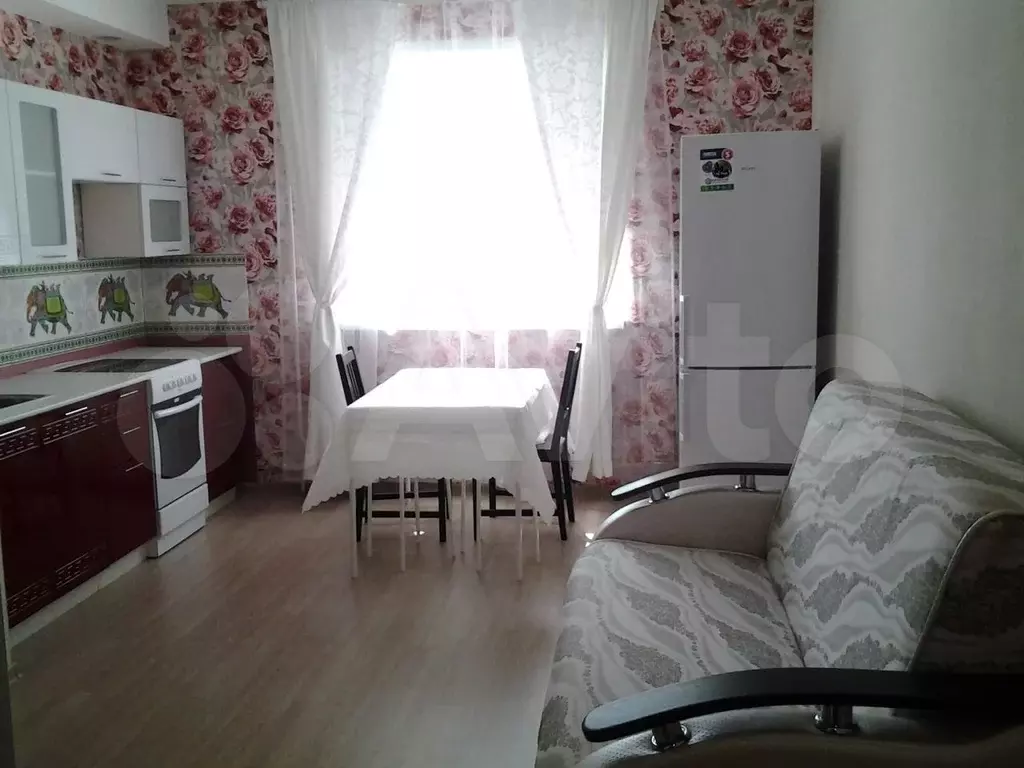 1-к. квартира, 40 м, 2/5 эт. - Фото 1