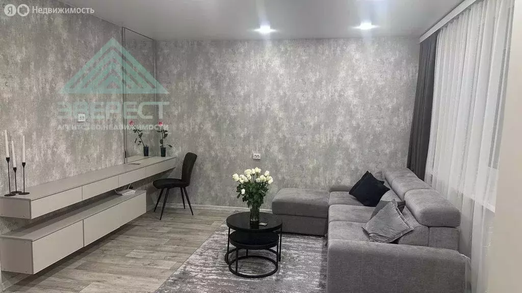 2-комнатная квартира: Абакан, улица Крылова, 112 (60.1 м) - Фото 1