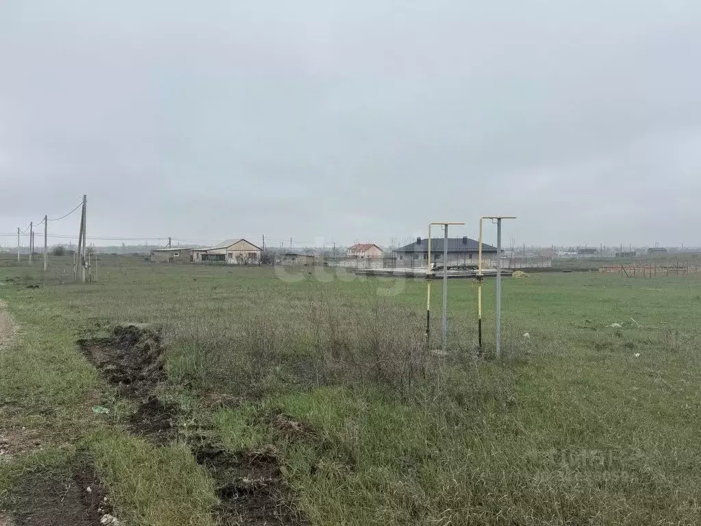Участок в Крым, Симферопольский район, Гвардейское пгт ул. Ягодная ... - Фото 0