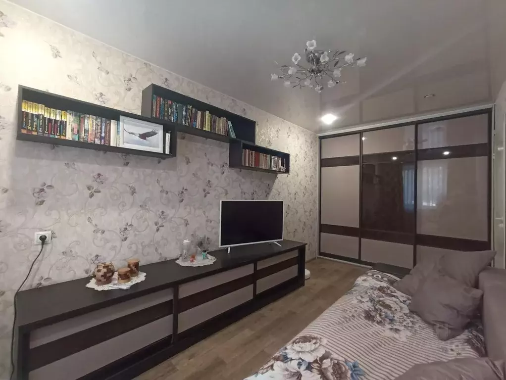 3-к кв. Ленинградская область, Кировск Северная ул., 15 (67.7 м) - Фото 2