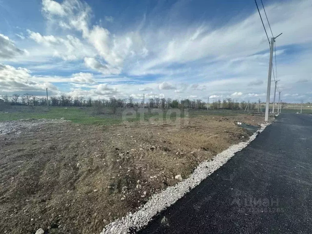 Участок в Крым, Симферопольский район, с. Мирное  (6.0 сот.) - Фото 2