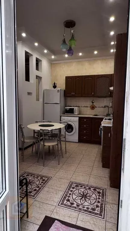 2-к кв. Крым, Симферополь ул. Крылова, 33 (70.0 м) - Фото 0