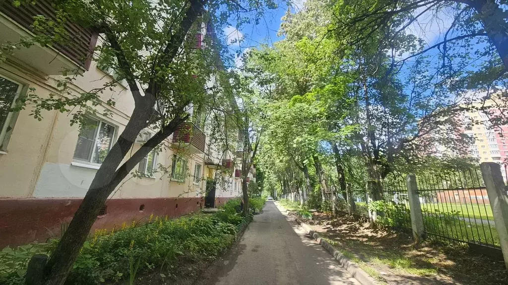 1-к. квартира, 30 м, 4/4 эт. - Фото 0