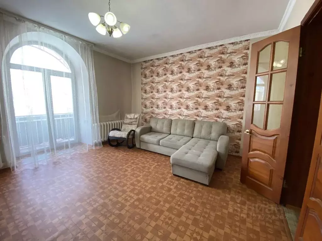 2-к кв. Хакасия, Черногорск ул. Кирова, 62А (63.4 м) - Фото 1